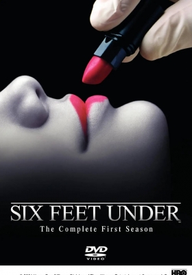 [1080P剧集] 六尺之下 第一季 (2001) Six Feet Under Season 1 /  六尺之下 第一季 / 六尺风云 第一季 / 六尺风云(台) / 六英尺下 / 身前身后(港) / Six.Feet.Under.S01.1080p.AMZN.WEBRip.DDP2.0.x264